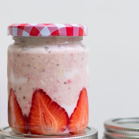 Strawberry Overnight Oats